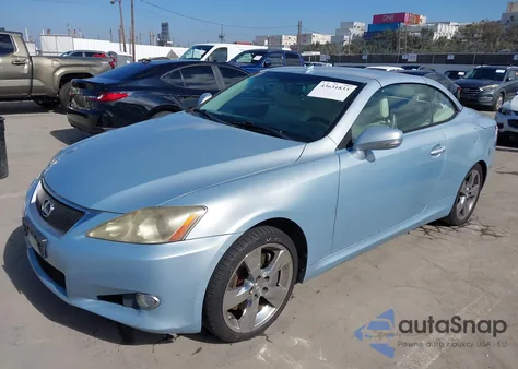 2010 Lexus Is 350C z USA, uszkodzony, nr VIN JTHFE2C26A2503198